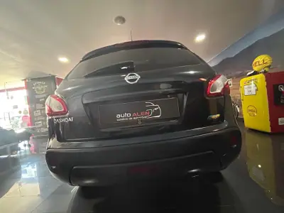Nissan Qashqai 2011 - 7500 EUR, 218470 km - AUTO.MOTO.pt - 218470km - foto 5 de 20