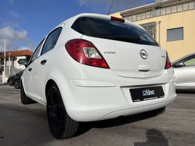 Opel Corsa 2011 - 6450 EUR, 117000 km - AUTO.MOTO.pt - 117000km - foto 45 de 50