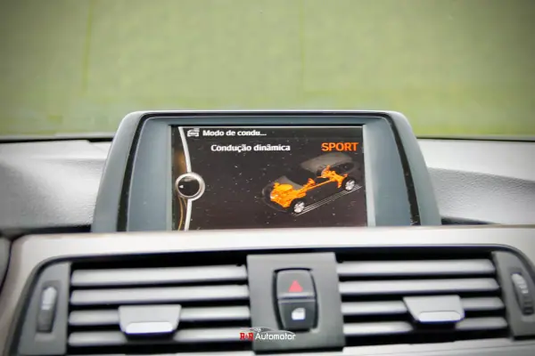BMW 320 2014 - 15990 EUR, 159000 km - AUTO.MOTO.pt - 159000km - foto 30 de 34