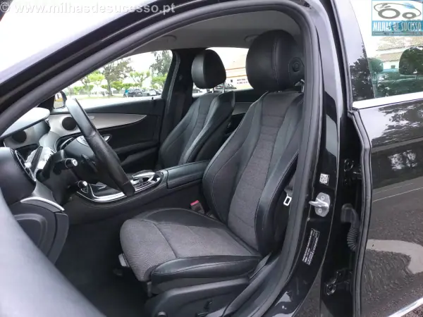 Mercedes-Benz E 220 2017 - 24500 EUR, 181000 km - AUTO.MOTO.pt - 181000km - foto 4 de 20