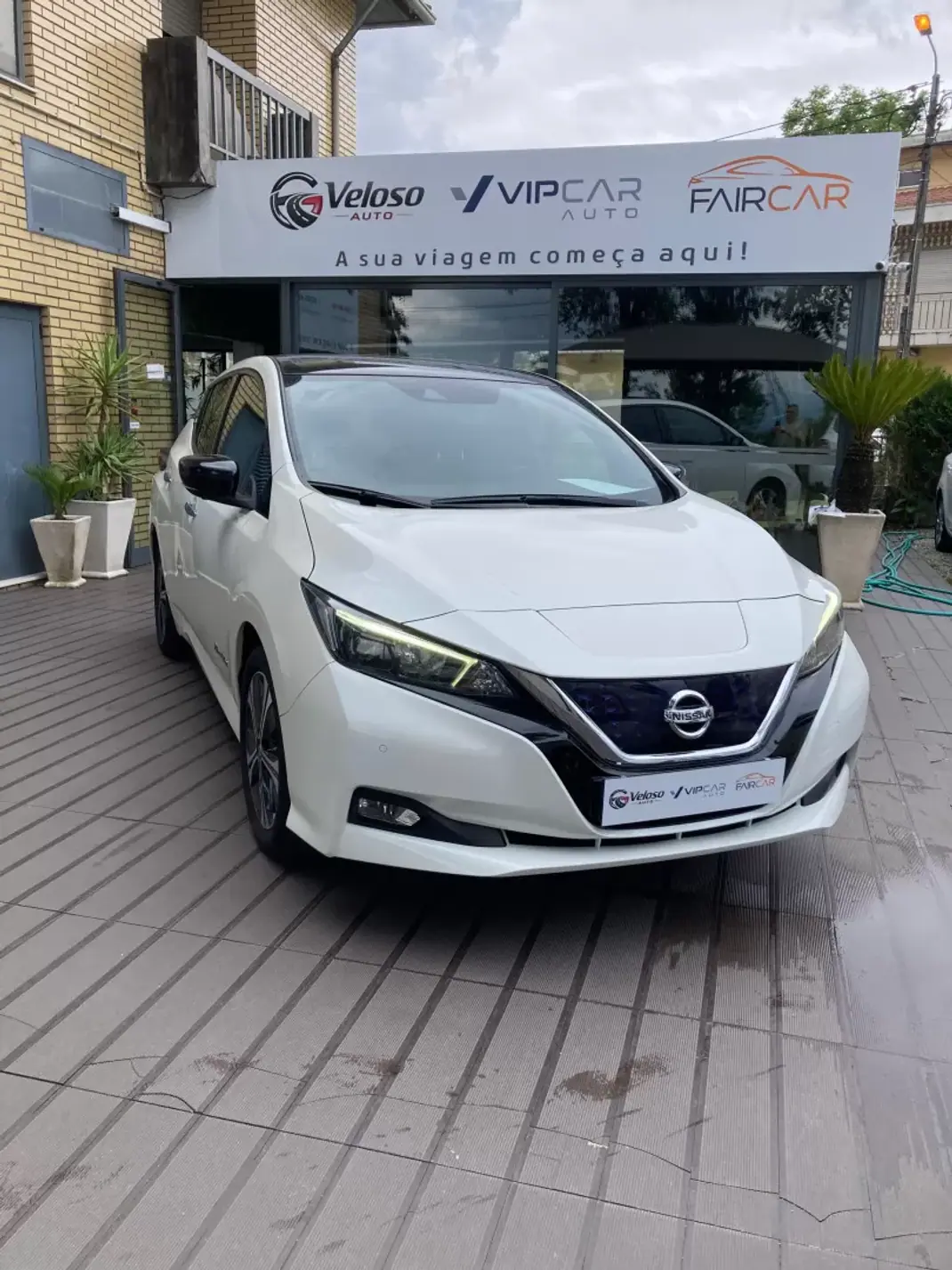 Nissan Leaf 2019 - 13500 EUR, 81279 km - AUTO.MOTO.pt - 81279km - foto 1 de 20