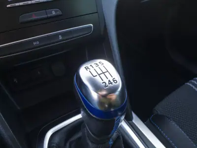 Renault Mégane Sport Tourer 2016 - 13990 EUR, 163000 km - AUTO.MOTO.pt - 163000km - foto 19 de 47