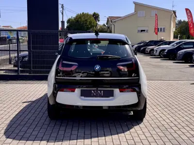 BMW i3 2018 - 17500 EUR, 68000 km - AUTO.MOTO.pt - 68000km - foto 4 de 20