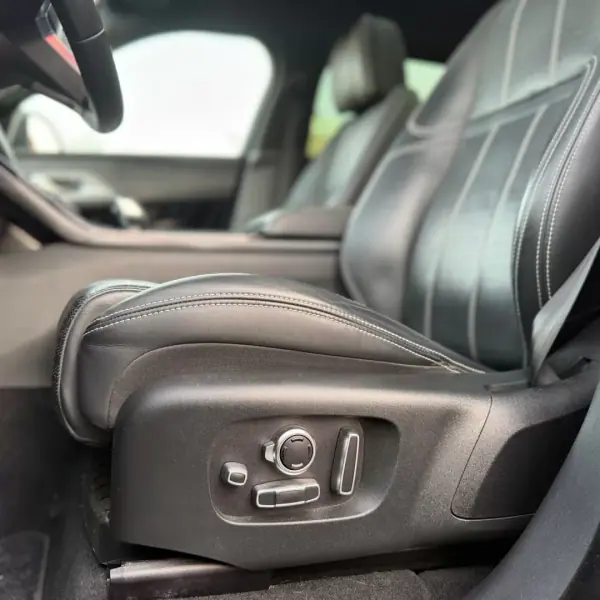 Land Rover Range Rover Velar 2021 - 39900 EUR, 163000 km - AUTO.MOTO.pt - 163000km - foto 9 de 21