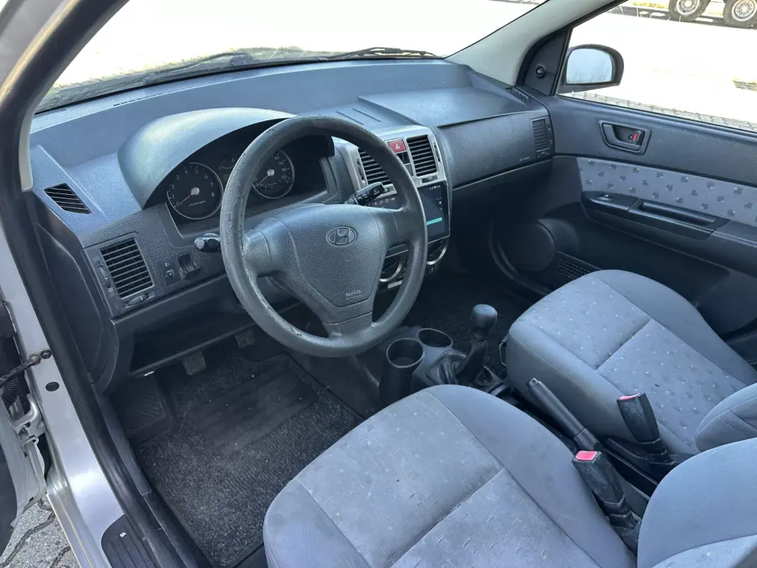 Hyundai Getz 2005 - 2490 EUR, 203000 km - AUTO.MOTO.pt - 203000km - foto 10 de 15