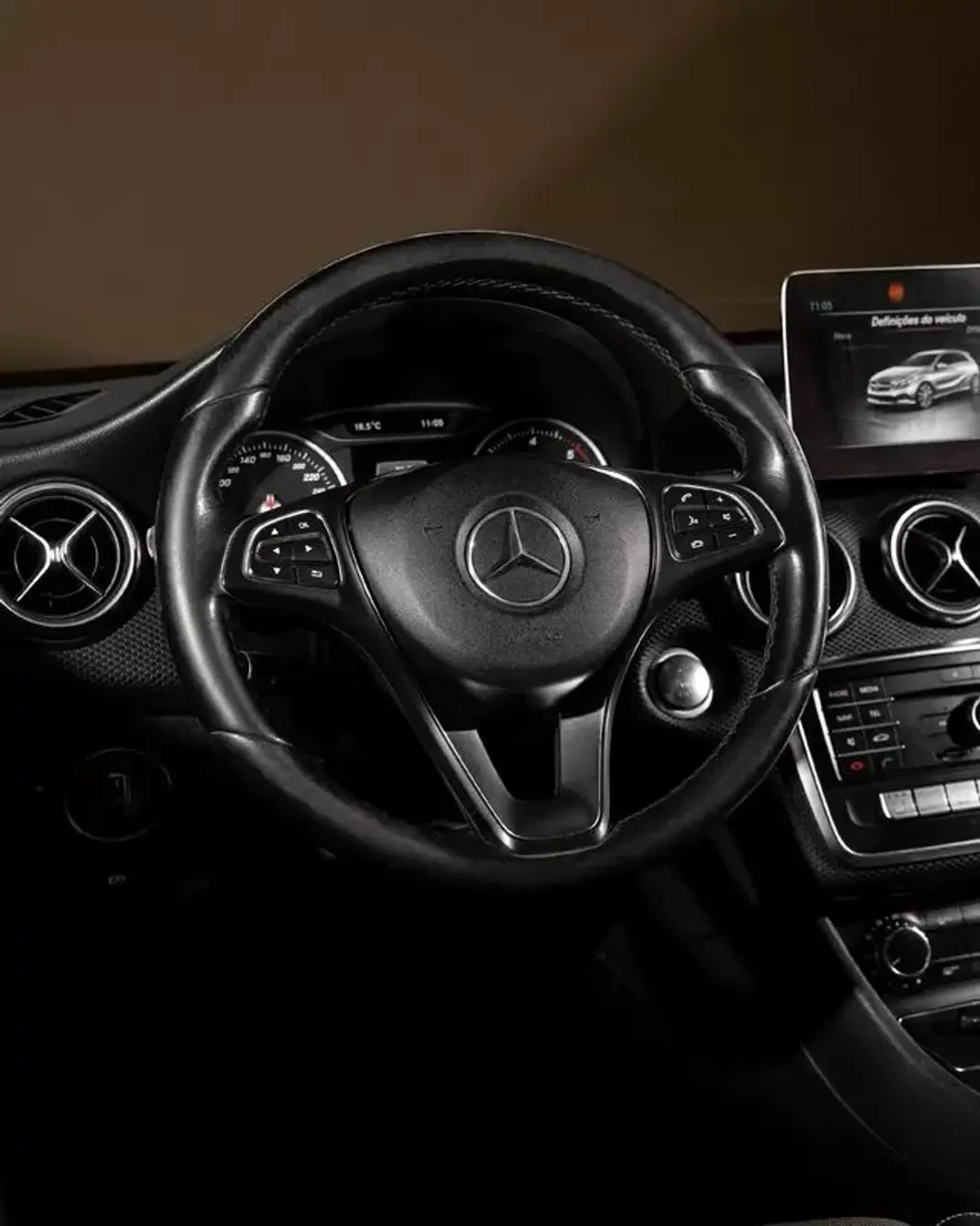 Mercedes-Benz A 180 2018 - 19950 EUR, 128000 km - AUTO.MOTO.pt - 128000km - foto 9 de 24