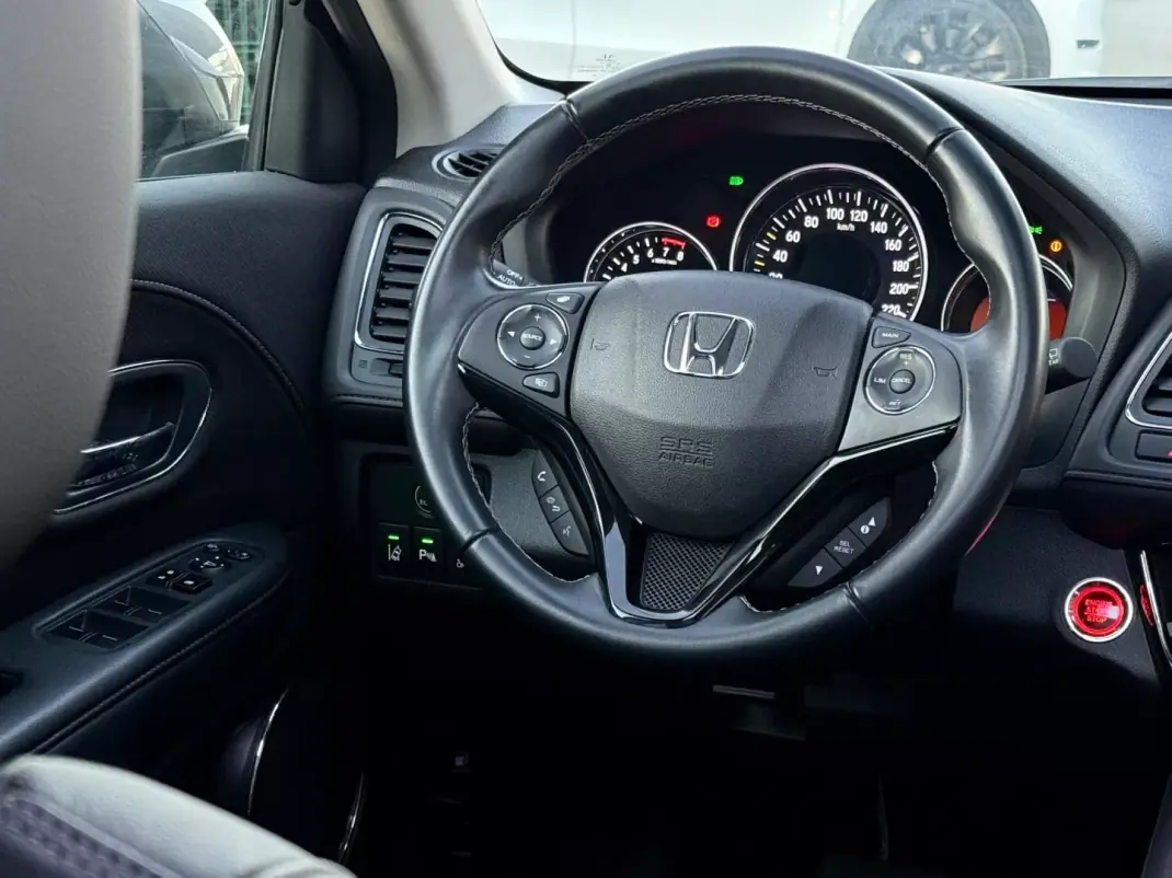 Honda HR-V 2020 - 23850 EUR, 39000 km - AUTO.MOTO.pt - 39000km - foto 9 de 21