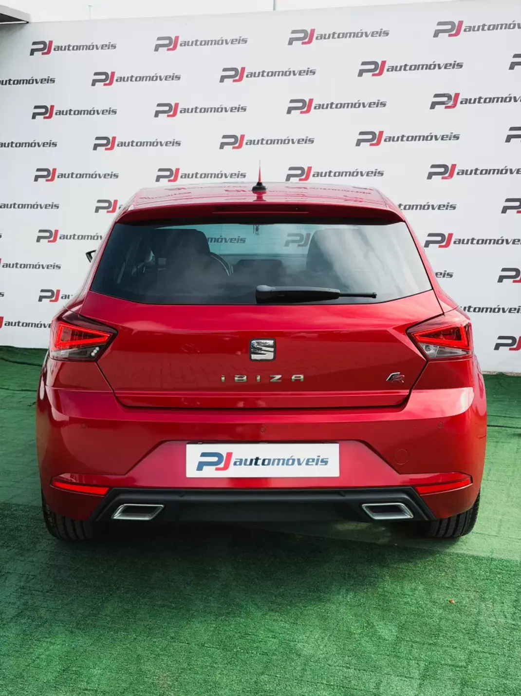 SEAT Ibiza 2018 - 11990 EUR, 97875 km - 97875km - foto 6 de 11