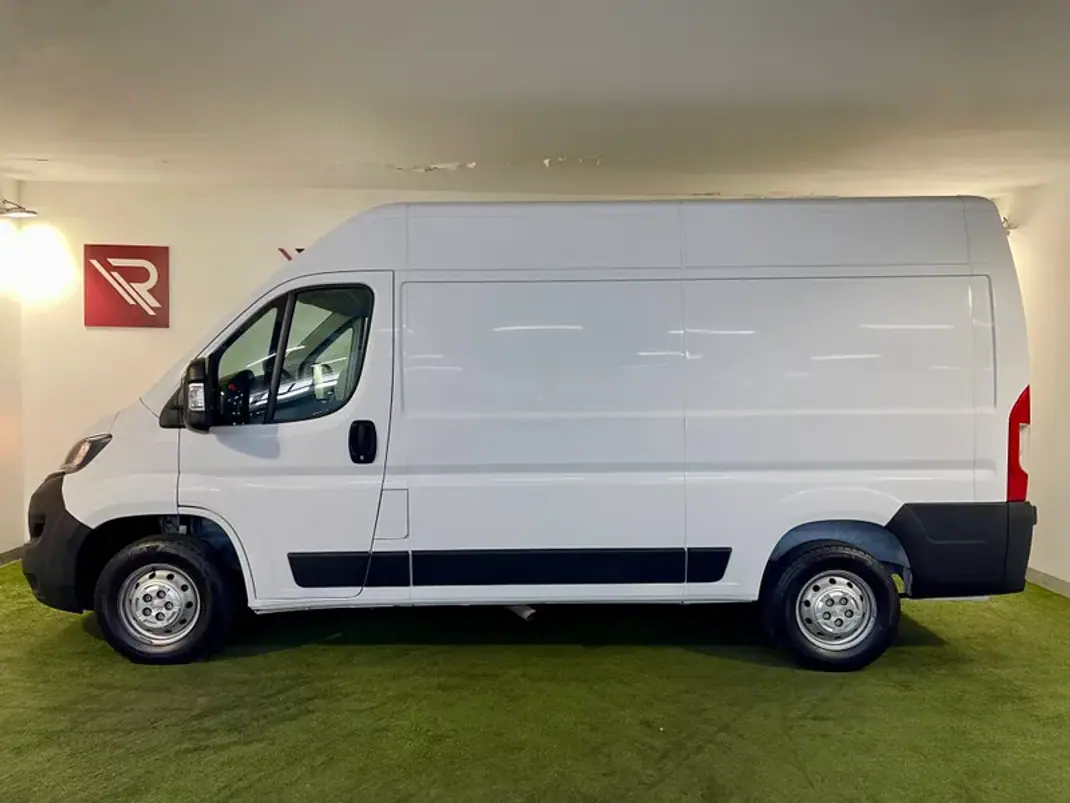 Peugeot 2.2 BlueHDi 335 L2 CD 2023 - 22950 EUR, 69000 km - AUTO.MOTO.pt - 69000km - foto 8 de 24