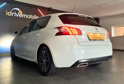 Peugeot 308 2014 - 8990 EUR, 180724 km - AUTO.MOTO.pt - 180724km - foto 11 de 34