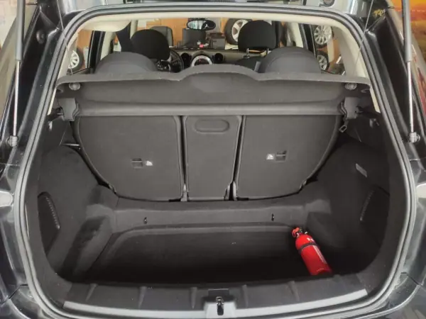 MINI Countryman 2013 - 13700 EUR, 149000 km - AUTO.MOTO.pt - 149000km - foto 5 de 15