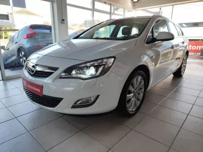 Opel Astra Sports Tourer 2011 - 6750 EUR, 226000 km - AUTO.MOTO.pt - 226000km - foto 5 de 37