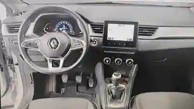 Renault Captur 2021 - 15000 EUR, 138000 km - 138000km - foto 6 de 9