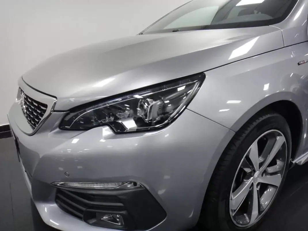 Peugeot 308 2020 - 14990 EUR, 60000 km - AUTO.MOTO.pt - 60000km - foto 4 de 33