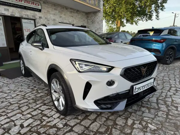 Cupra Formentor 2023 - 27500 EUR, 32000 km - AUTO.MOTO.pt - 32000km - foto 2 de 40