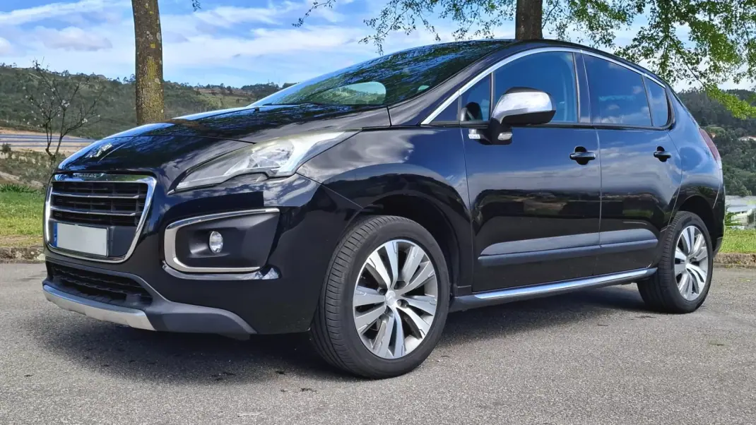 Peugeot 3008 2015 - 11950 EUR, 215000 km - AUTO.MOTO.pt - 215000km - foto 3 de 11