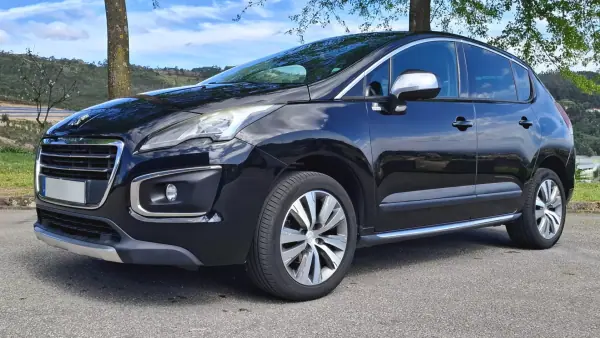 Peugeot 3008 2015 - 11950 EUR, 215000 km - AUTO.MOTO.pt - 215000km - foto 3 de 11