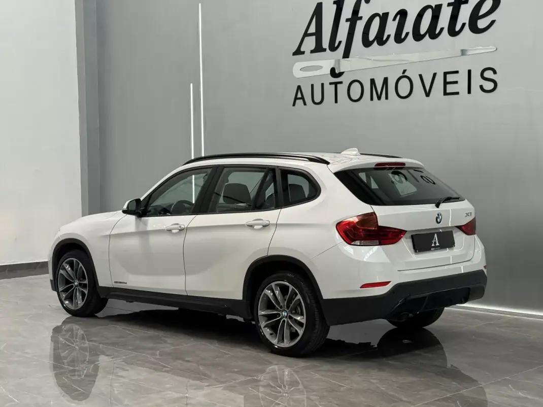 BMW X1 2015 - 16490 EUR, 255000 km - AUTO.MOTO.pt - 255000km - foto 5 de 31