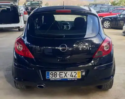 Opel 1.3 CDTI COSMO M6 2007 - 5990 EUR, 203394 km - AUTO.MOTO.pt - 203394km - foto 6 de 17
