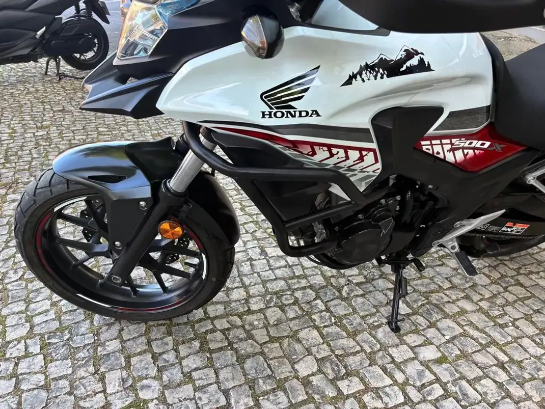 Honda CB 1100 2017 - 4150 EUR, 75515 km - AUTO.MOTO.pt - 75515km - foto 2 de 16