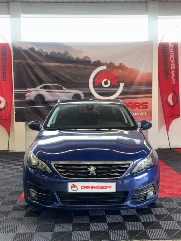 Peugeot 308 SW 1.2 PureTech Allure Pack 2018 Gasolina — 107 000 km Peugeot 308 SW 1.2 PureTech Allure Pack 2018 Gasolina