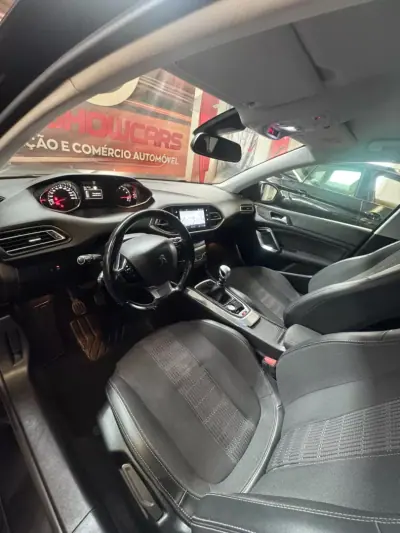 Peugeot 308 SW 2019 — foto 6 de 7