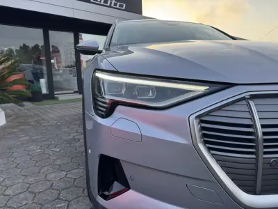 Audi e-tron Sportback 2020 - 28900 EUR, 102000 km - AUTO.MOTO.pt - 102000km - foto 29 de 54
