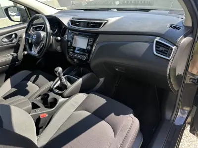 Nissan Qashqai 2018 - 15500 EUR, 200000 km - 200000km - foto 52 de 68