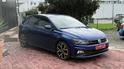 Volkswagen Polo 2019 - 22990 EUR, 130000 km - AUTO.MOTO.pt - 130000km - foto 19 de 32