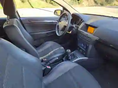 Opel Astra 2005 - 4500 EUR, 310000 km - AUTO.MOTO.pt - 310000km - foto 10 de 14