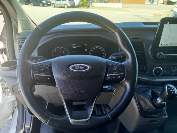 Ford Transit Custom 2019 - 17490 EUR, 136130 km - AUTO.MOTO.pt - 136130km - foto 15 de 18