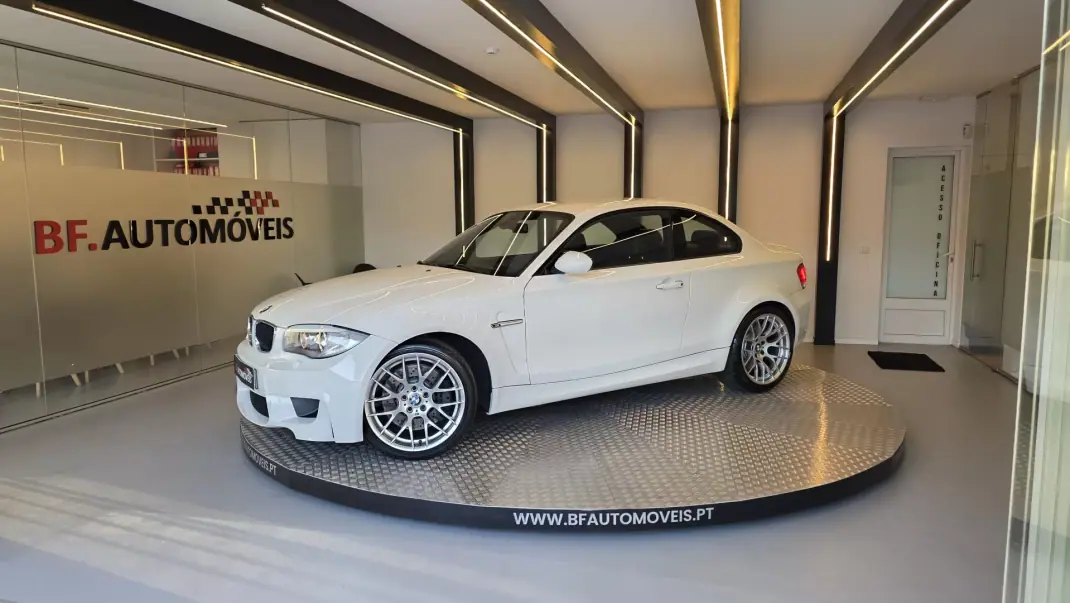 BMW 1M Coupe 2012 - 67500 EUR, 67790 km - AUTO.MOTO.pt - 67790km - foto 13 de 61