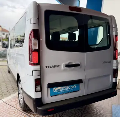Renault Trafic 2022 - 29950 EUR, 113000 km - AUTO.MOTO.pt - 113000km - foto 6 de 24