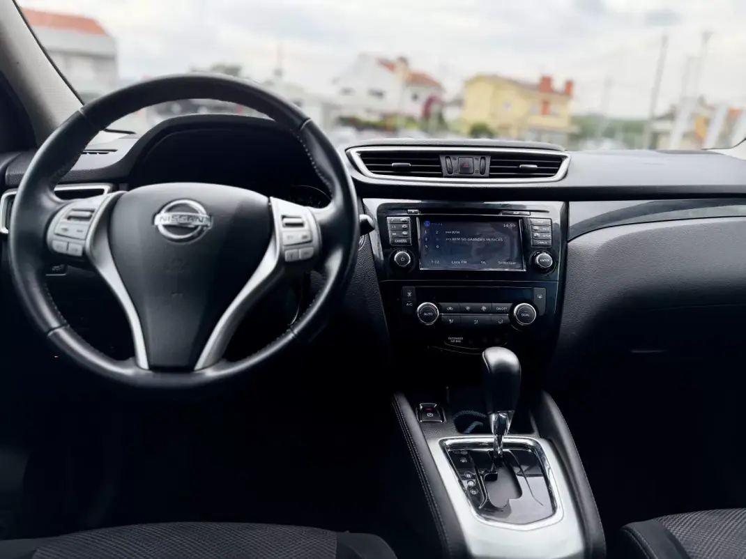 Nissan Qashqai 2016 - 15950 EUR, 76000 km - AUTO.MOTO.pt - 76000km - foto 16 de 26