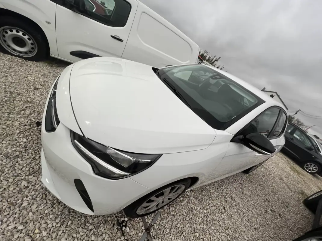 Opel Corsa 2020 - 11999 EUR, 216000 km - AUTO.MOTO.pt - 216000km - foto 1 de 7