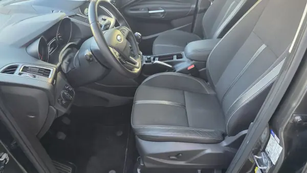 Ford C-Max 2016 - 10990 EUR, 117000 km - AUTO.MOTO.pt - 117000km - foto 9 de 22