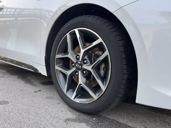 Kia ProCeed 2022 - 19450 EUR, 92000 km - AUTO.MOTO.pt - 92000km - foto 44 de 51