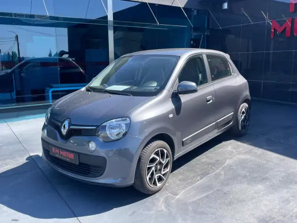 Renault Twingo 2017 - 7750 EUR, 136000 km - AUTO.MOTO.pt - 136000km - foto 3 de 13
