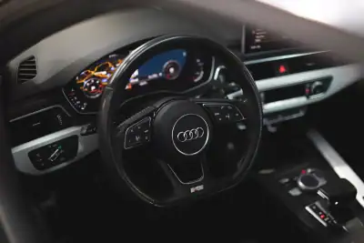 Audi A4 Avant 2018 - 25990 EUR, 107000 km - AUTO.MOTO.pt - 107000km - foto 17 de 24