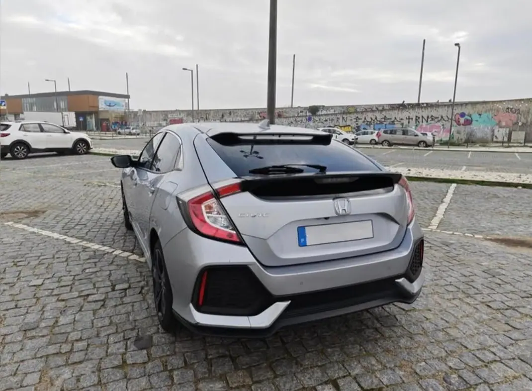 Honda Civic 2018 - 16700 EUR, 119000 km - 119000km - foto 6 de 15