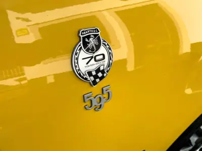 Abarth 595 2020 — foto 6 de 16