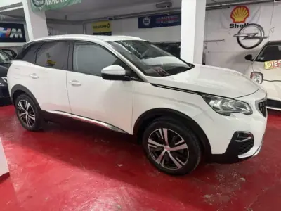 Peugeot 3008 2016 — foto 4 de 42
