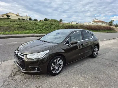 Citroën DS4 2012 - 11400 EUR, 214040 km - AUTO.MOTO.pt - 214040km - foto 5 de 29