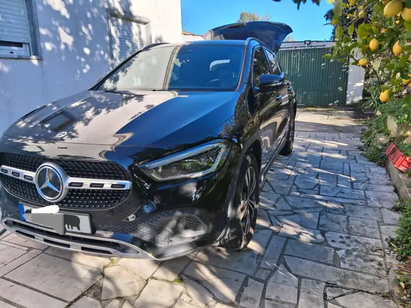 Mercedes-Benz GLA 250 2022 — foto 2 de 4