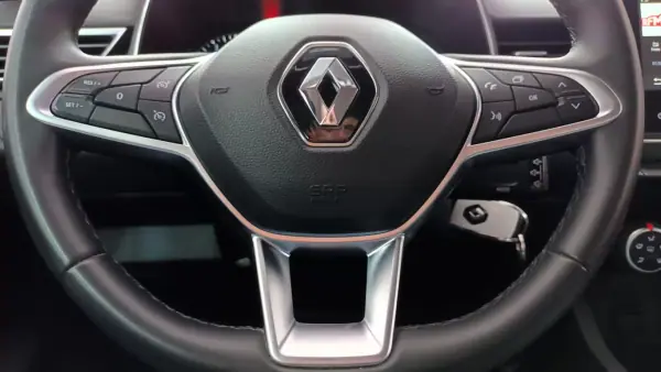 Renault Clio 2021 - 14890 EUR, 67292 km - AUTO.MOTO.pt - 67292km - foto 31 de 67