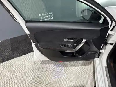 Mercedes-Benz A 180 2020 - 25499 EUR, 132000 km - AUTO.MOTO.pt - 132000km - foto 15 de 27
