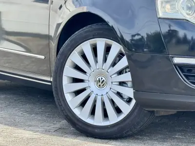 Volkswagen Passat Variant 2007 - 6950 EUR, 240000 km - AUTO.MOTO.pt - 240000km - foto 5 de 24