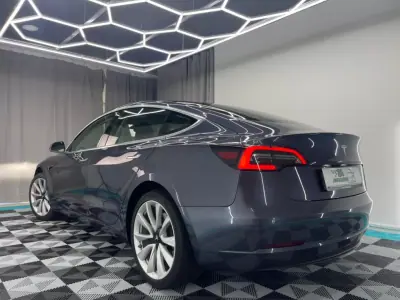 Tesla Model 3 2020 - 21500 EUR, 138000 km - 138000km - foto 5 de 18