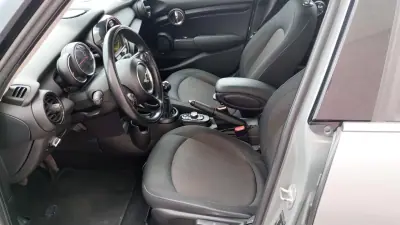 MINI 5 Portas 2016 - 8999 EUR, 224000 km - AUTO.MOTO.pt - 224000km - foto 11 de 32