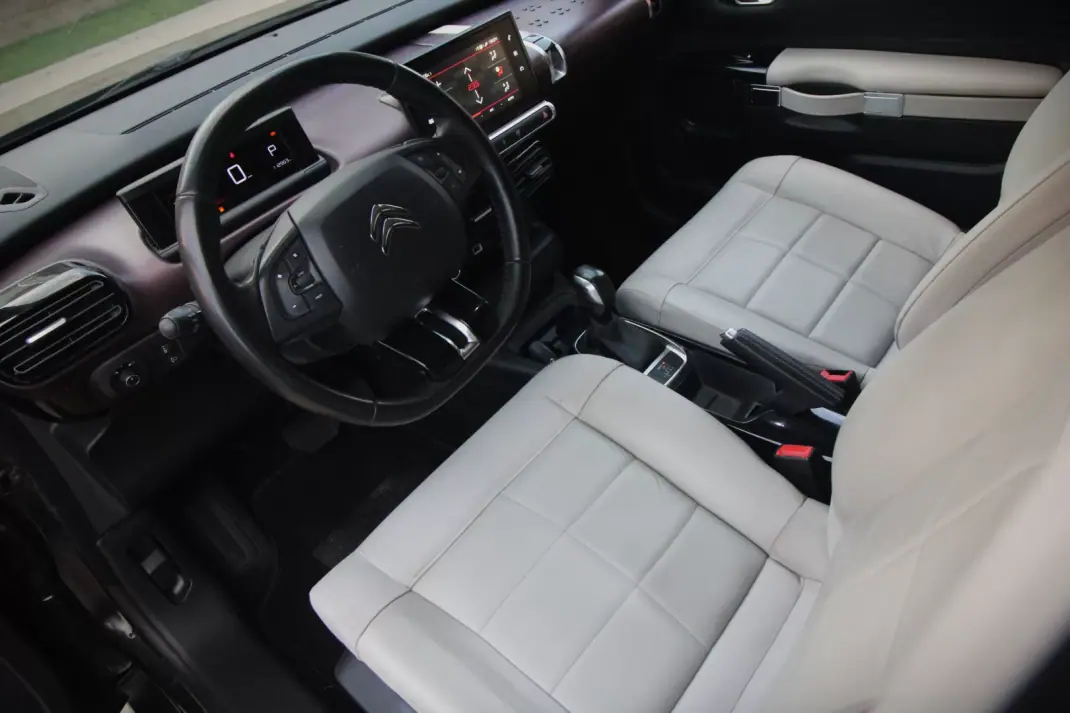 Citroën C4 Cactus 2018 - 13990 EUR, 113200 km - 113200km - foto 6 de 30